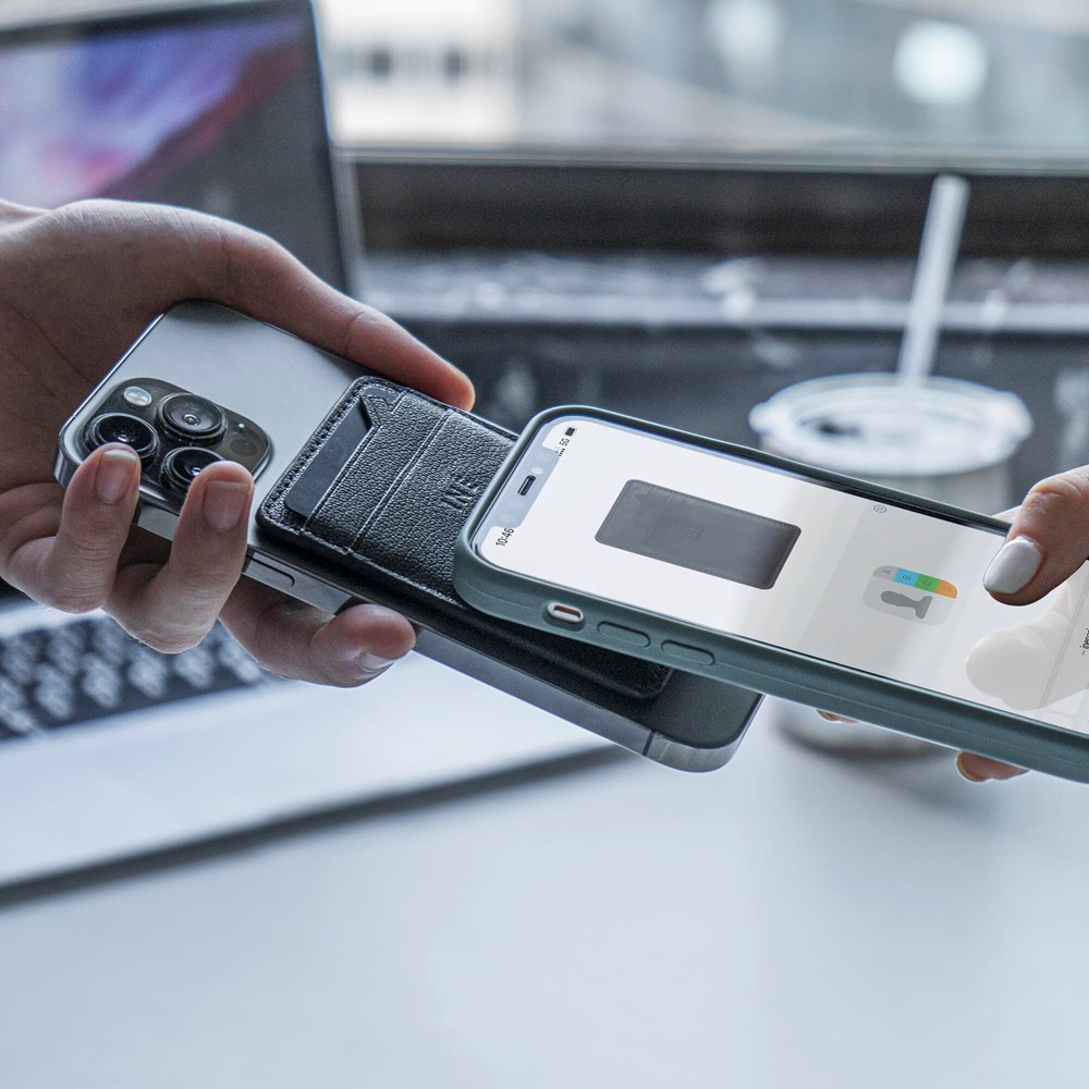 3198 | Xoopar Iné Mini NFC Wallet Recycled Leather